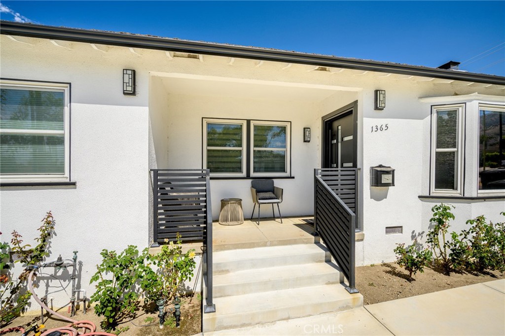 1365 Winchester Avenue Property Photo 3