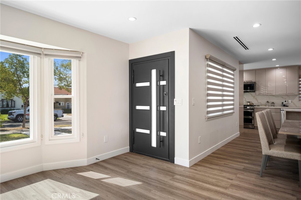 1365 Winchester Avenue Property Photo 4