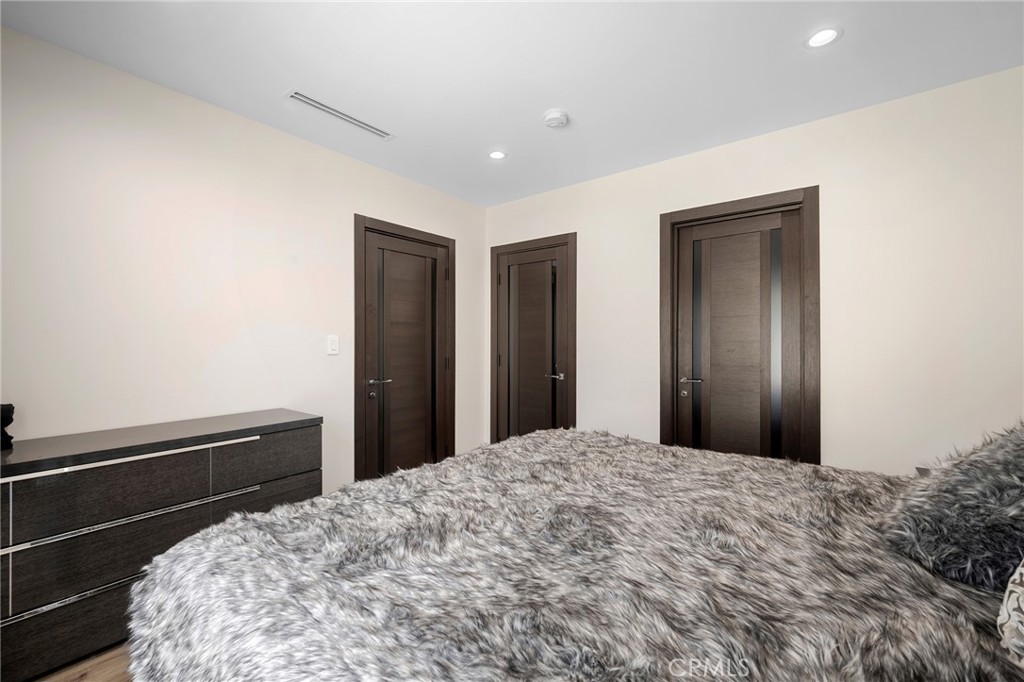 1365 Winchester Avenue Property Photo 15