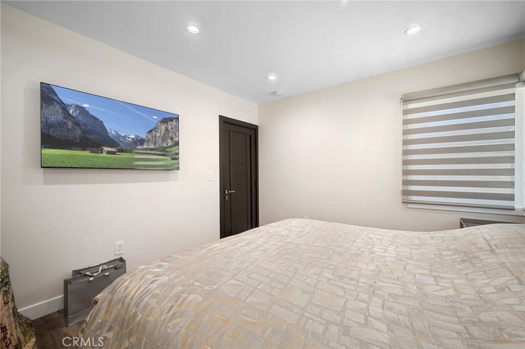 1365 Winchester Avenue Property Photo 19