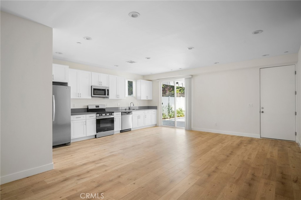 6851 De Celis Place Property Photo 4