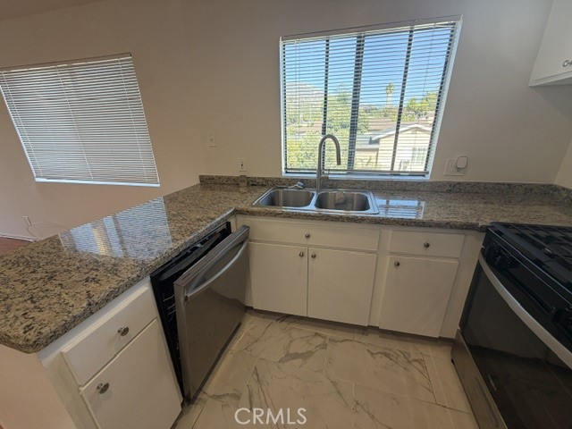 9961 Marcus Avenue 2 Property Photo 4