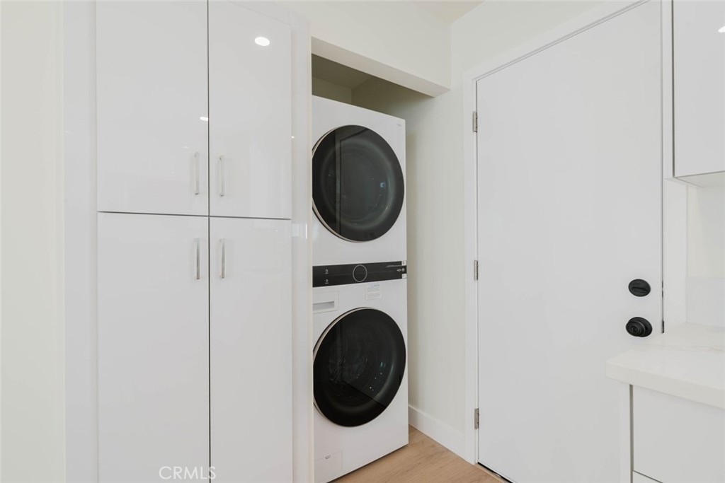 1167 Raymond Avenue B Property Photo 11