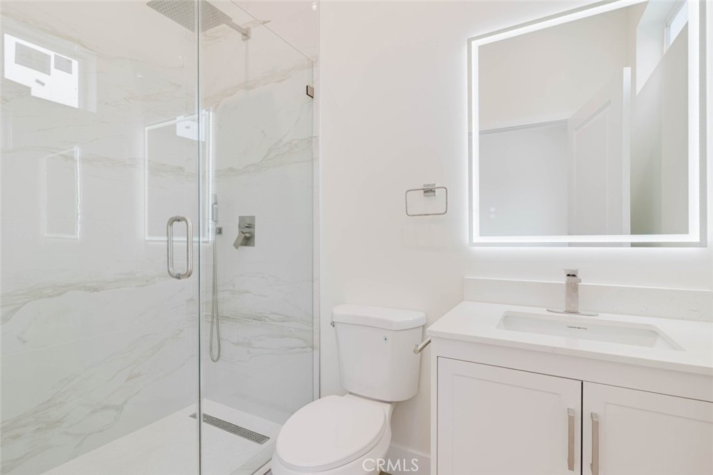 1167 Raymond Avenue D Property Photo 15