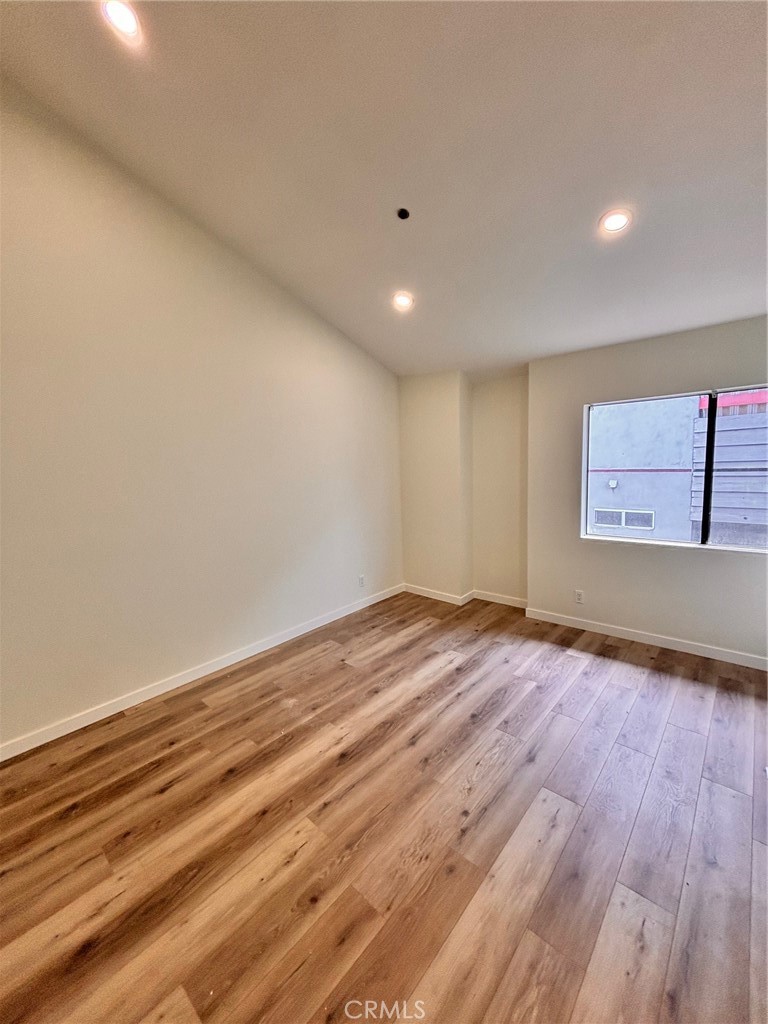 1039 Sonora Avenue 3 Property Photo 16