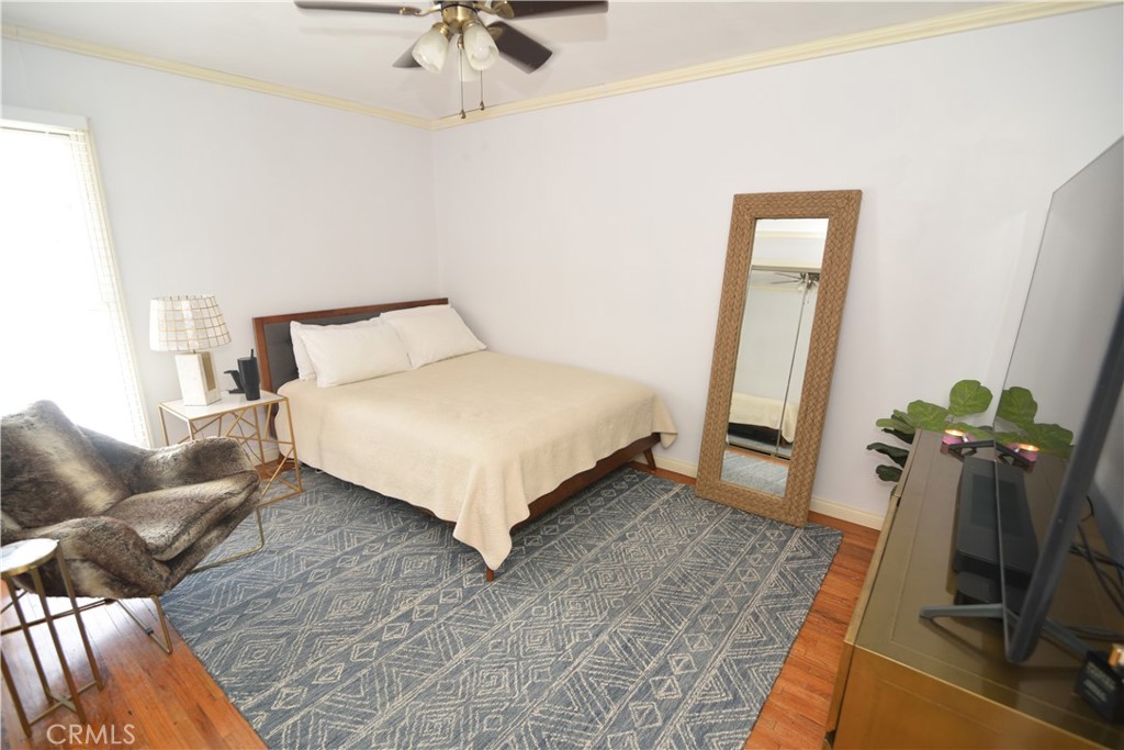2484 Cambridge Property Photo 16