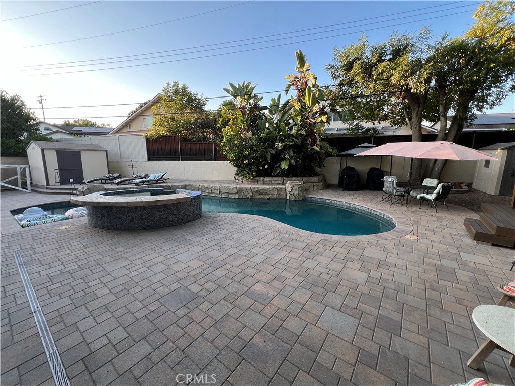 2484 Cambridge Property Photo 27