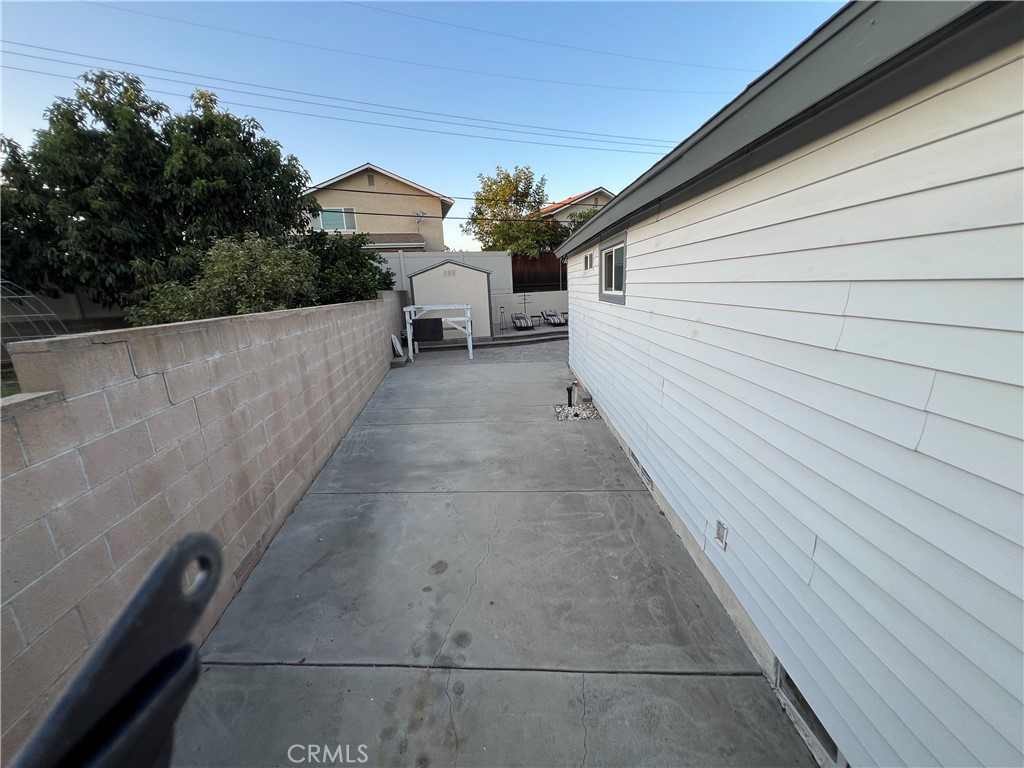 2484 Cambridge Property Photo 43