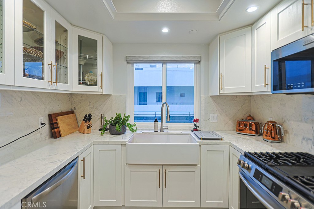 4326 Babcock 305 Property Photo 4
