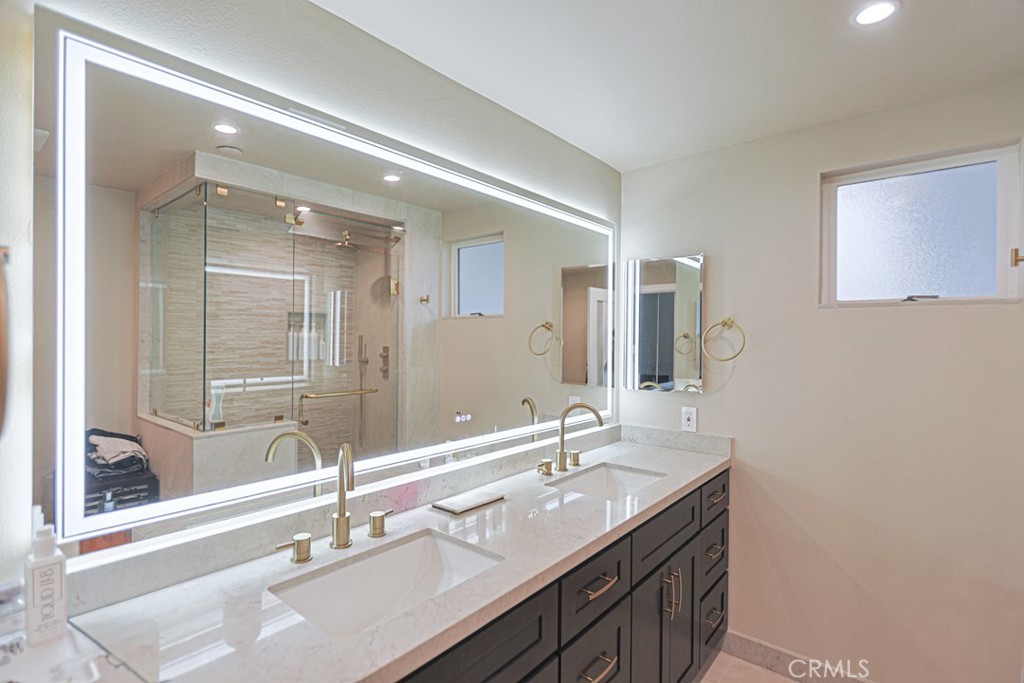 4326 Babcock 305 Property Photo 5