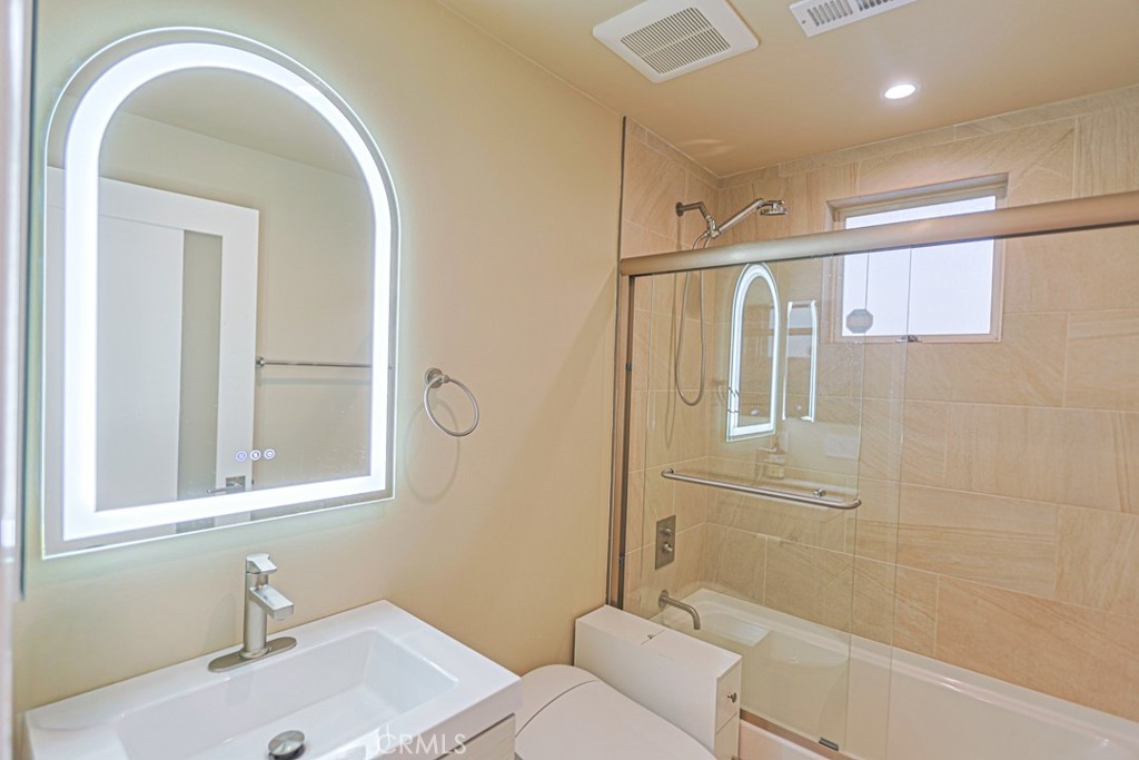 4326 Babcock 305 Property Photo 11