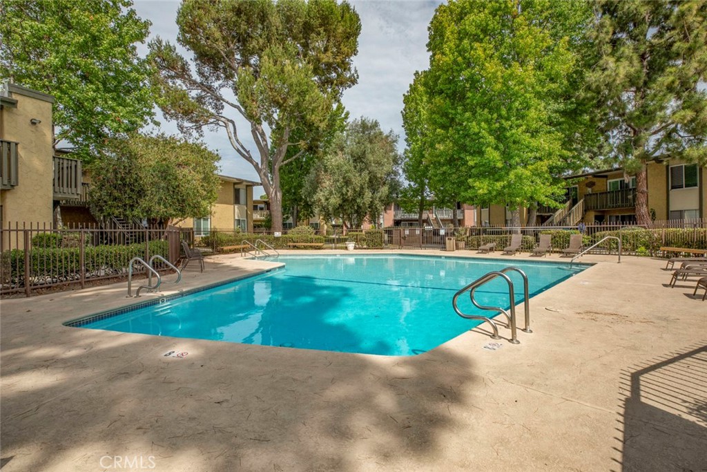23302 Marigold Y202 Property Photo 24