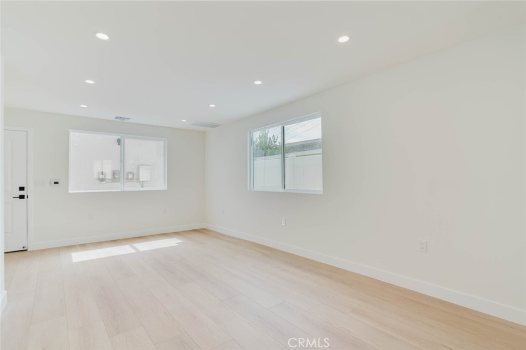 1167 Raymond Avenue A Property Photo 7