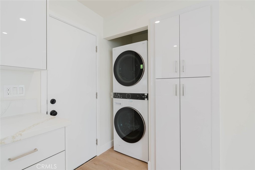 1167 Raymond Avenue A Property Photo 12