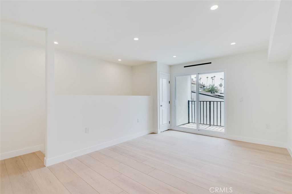 1167 Raymond Avenue A Property Photo 15