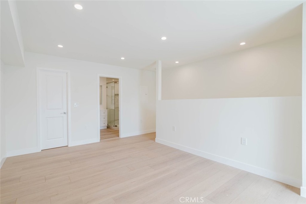 1167 Raymond Avenue A Property Photo 16