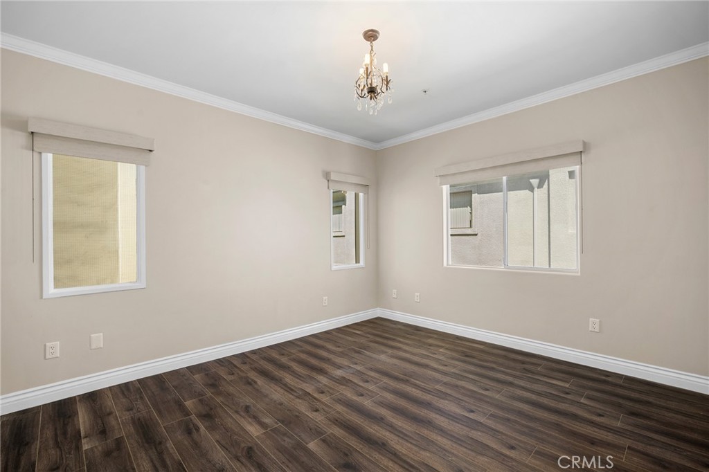 1224 Stanley Avenue 4 Property Photo 15