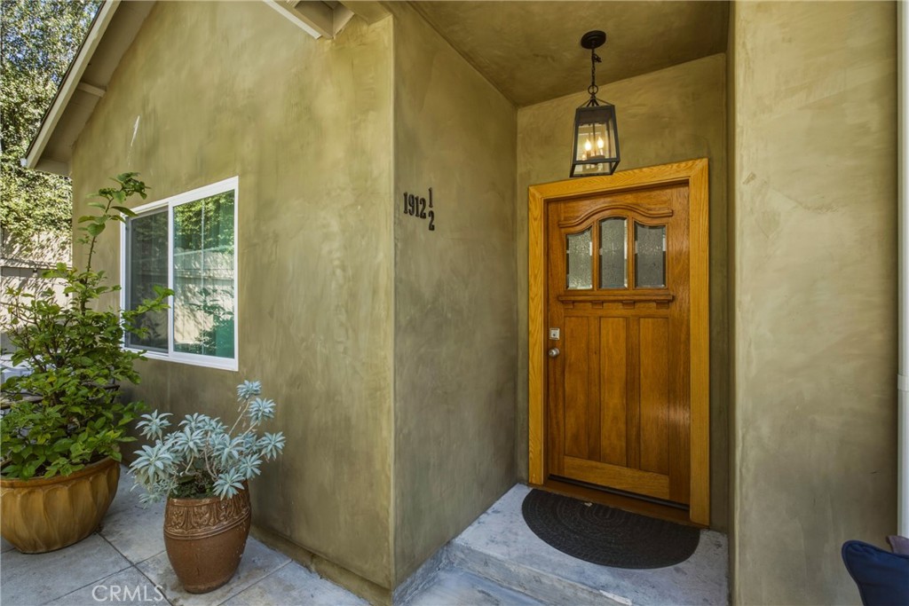 1912 Canyon 1/2 Property Photo 23