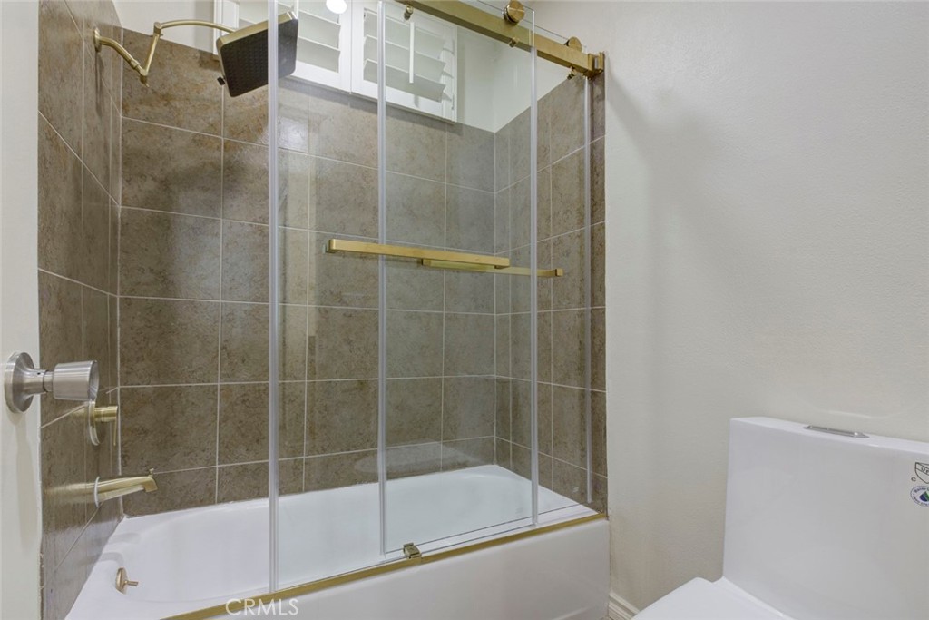 10470 Riverside 102 Property Photo 6