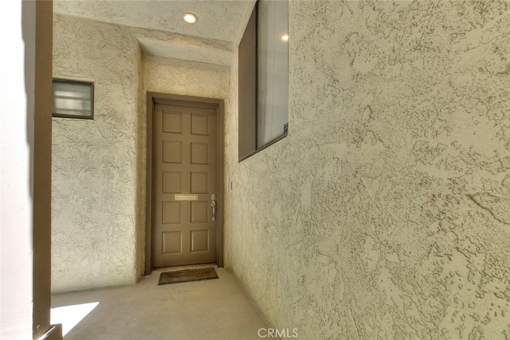 10470 Riverside 102 Property Photo 13