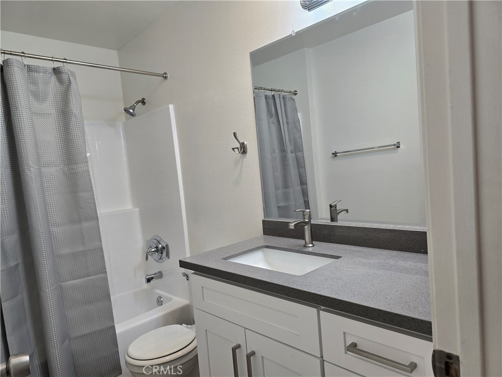 330 Cameron Place 2 Property Photo 11