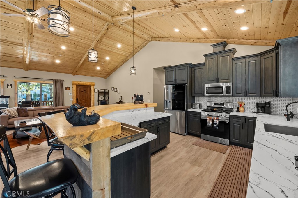 154 Mountain Lake Property Photo 10
