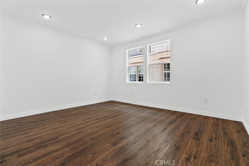 333 Milford Street 105 Property Photo 38