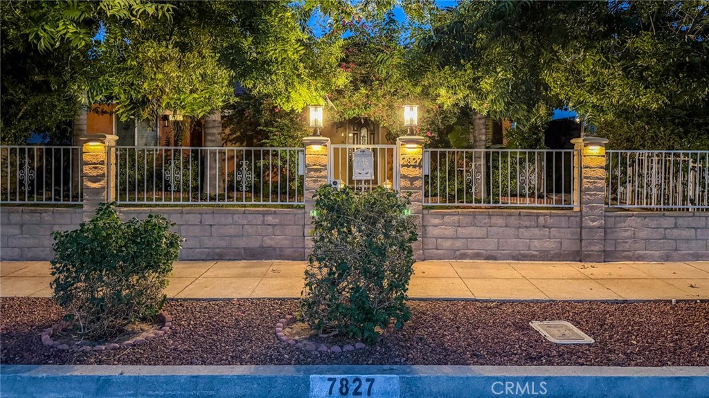 7827 Louise Property Photo 1