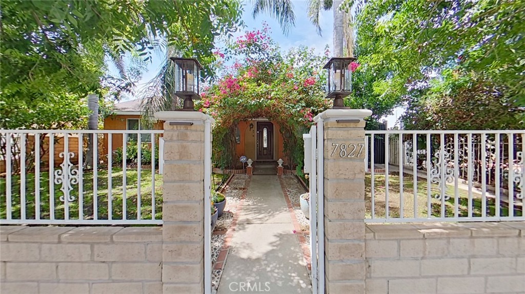 7827 Louise Property Photo 9