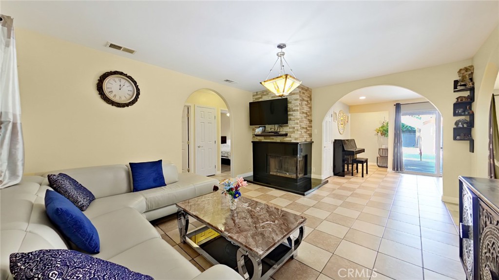 7827 Louise Property Photo 13