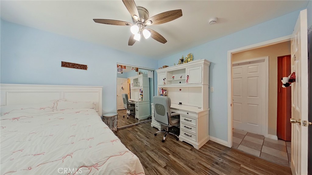 7827 Louise Property Photo 33