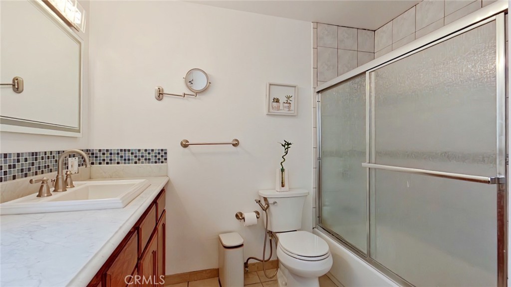 7827 Louise Property Photo 43