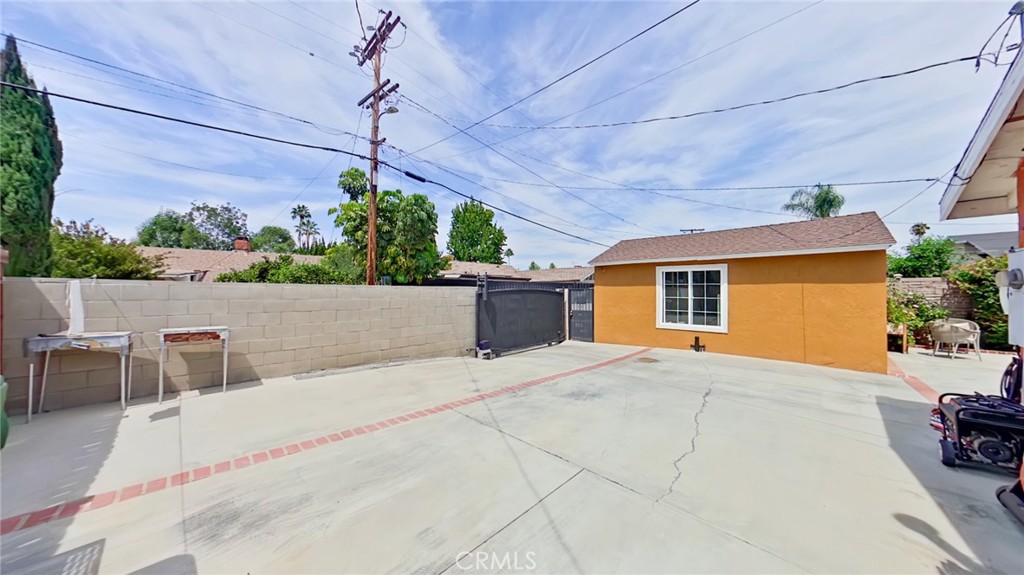 7827 Louise Property Photo 51