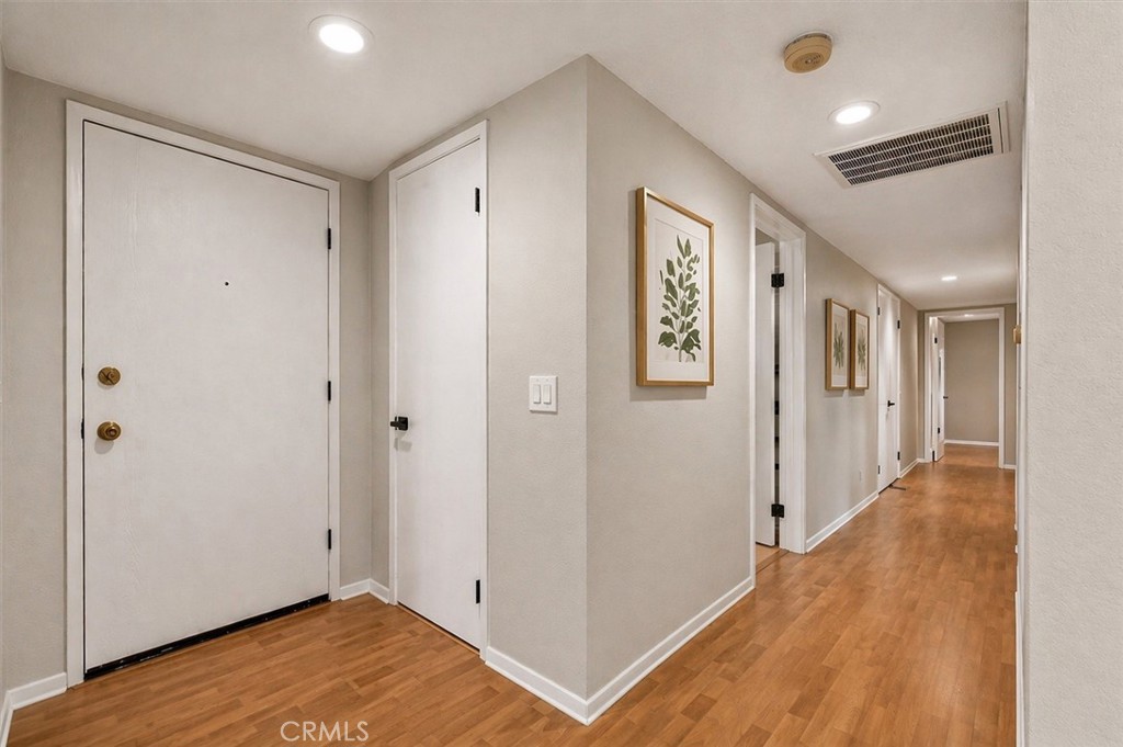1304 Stanley 10 Property Photo 4