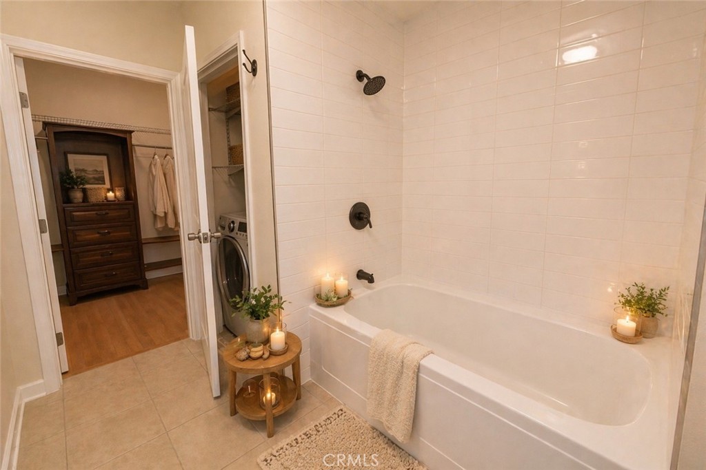 645 W 9th Property Photo 6