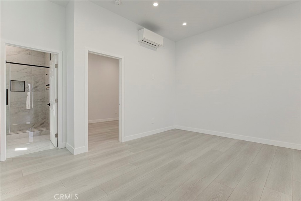 9823 Odessa Property Photo 8