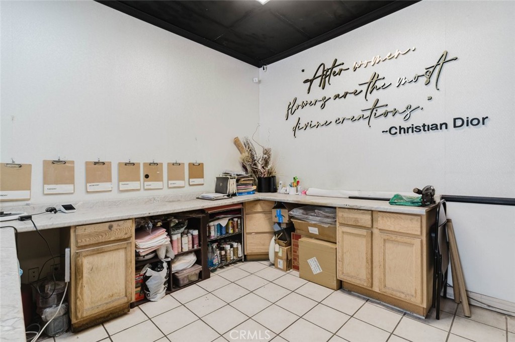 3924 Foothill Boulevard Property Photo 12