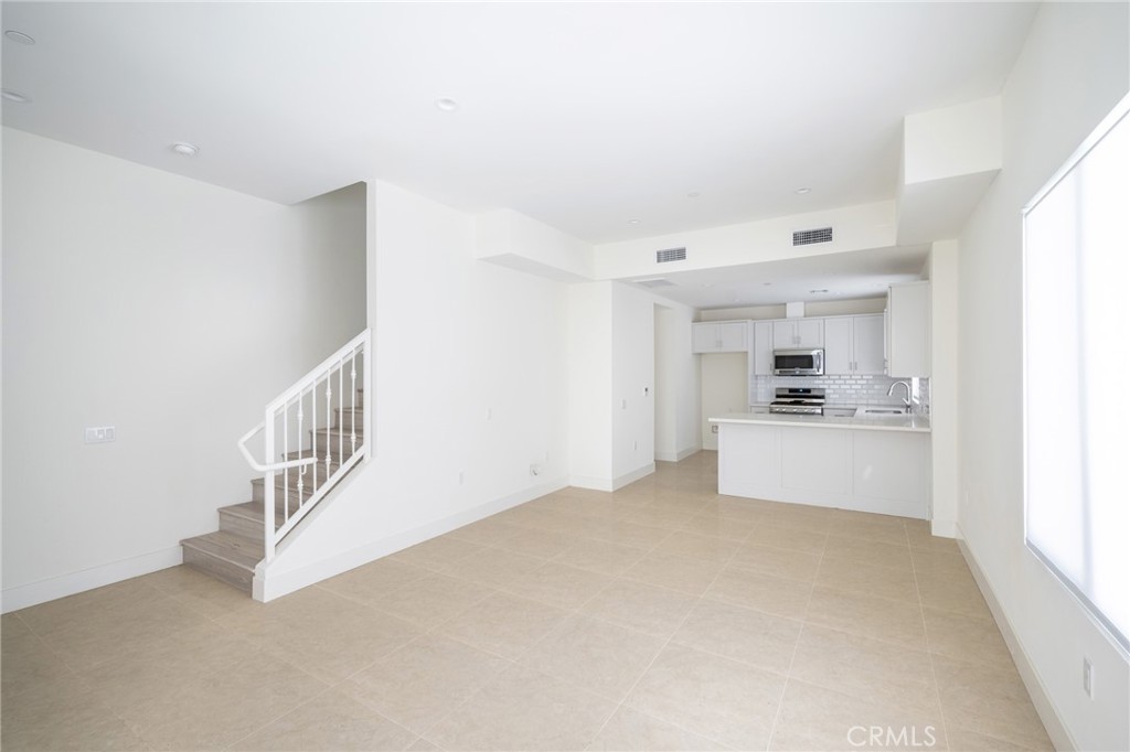 2341 Mira Vista Avenue 1 Property Photo 6