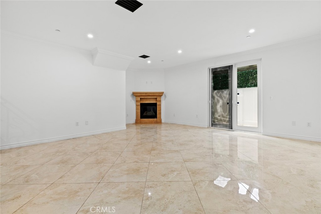 333 Milford Street 105 Property Photo 19