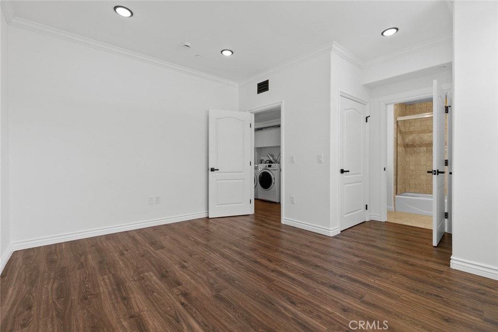 333 Milford Street 105 Property Photo 32