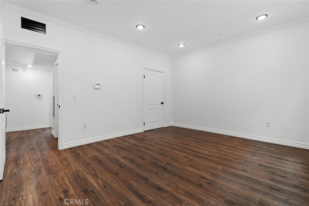 333 Milford Street 105 Property Photo 38