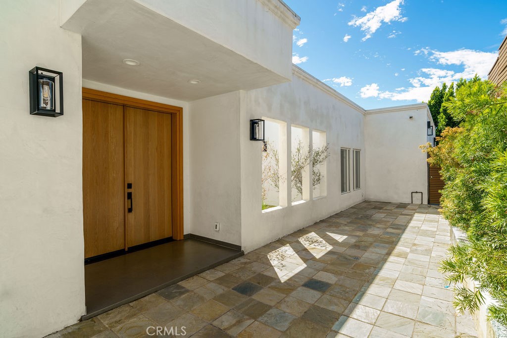 10050 Olivia Terrace Property Photo 11