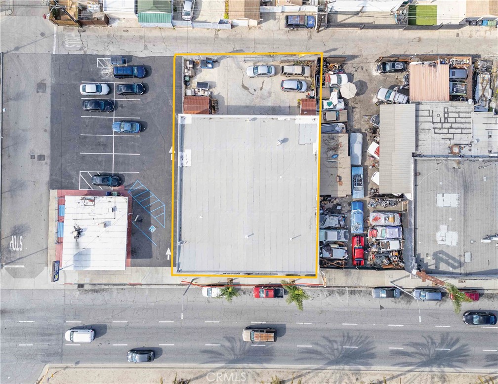 979 S La Brea Avenue Property Photo 7