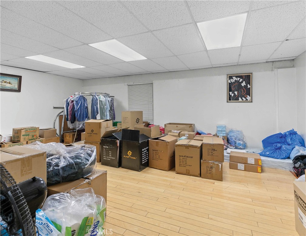 979 S La Brea Avenue Property Photo 15