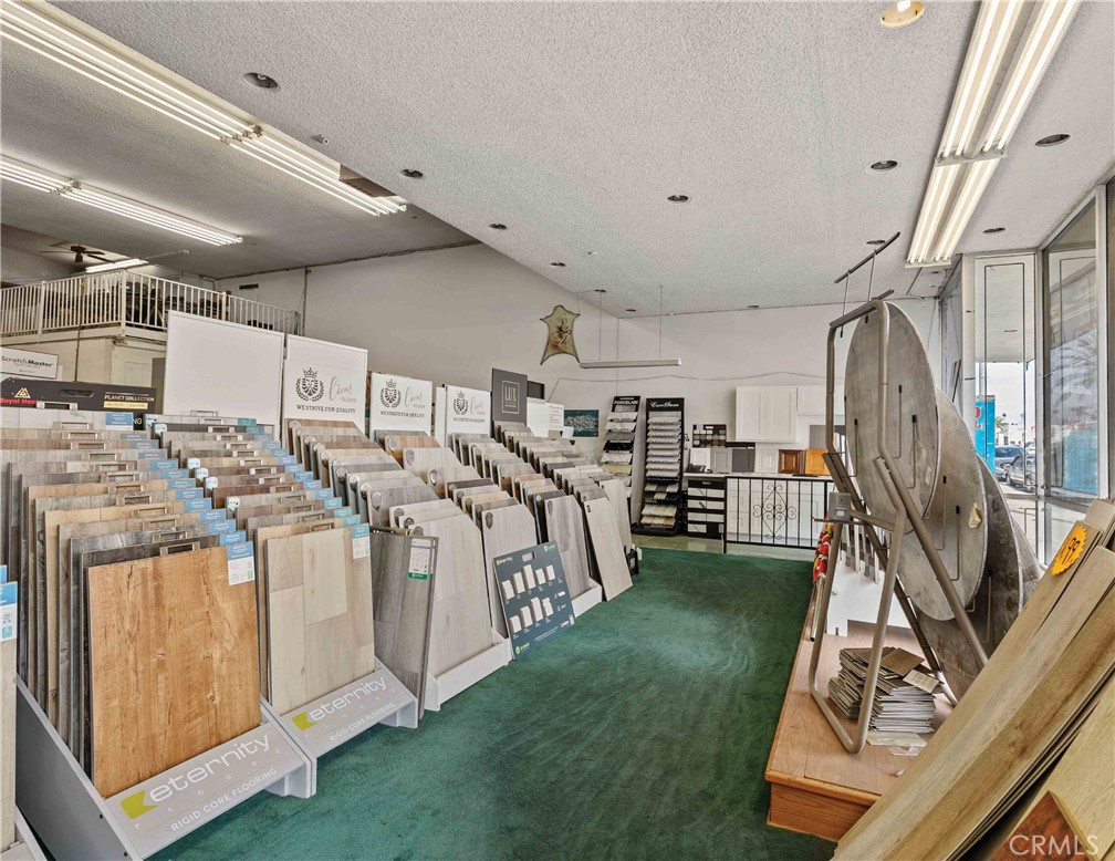 979 S La Brea Avenue Property Photo 23
