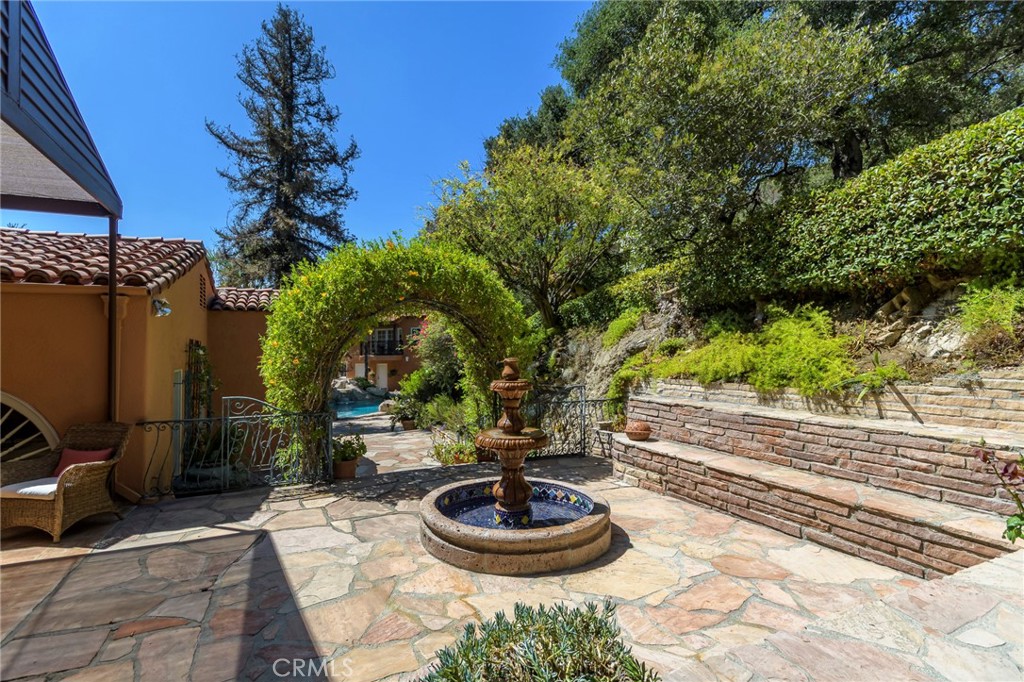 2401 Cascadia Drive Property Photo 29