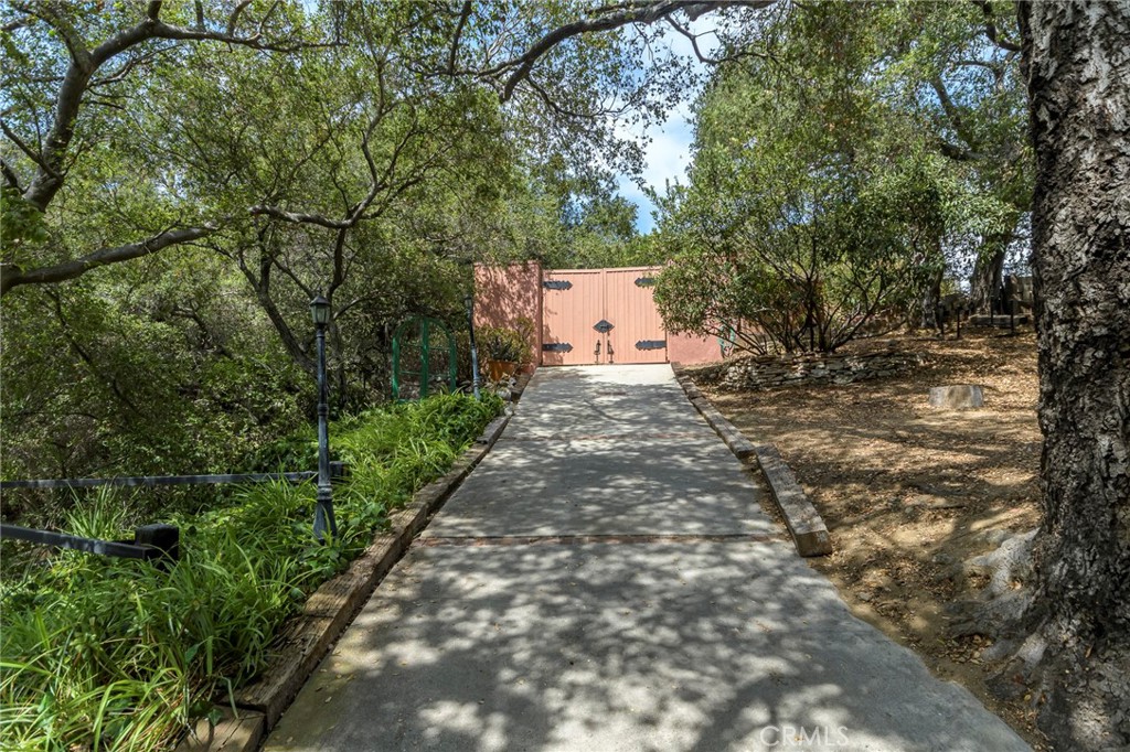 2401 Cascadia Drive Property Photo 63