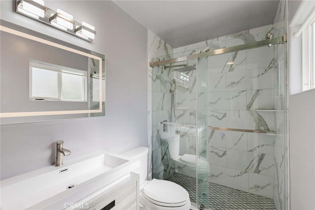1722 Woodland Avenue Property Photo 17