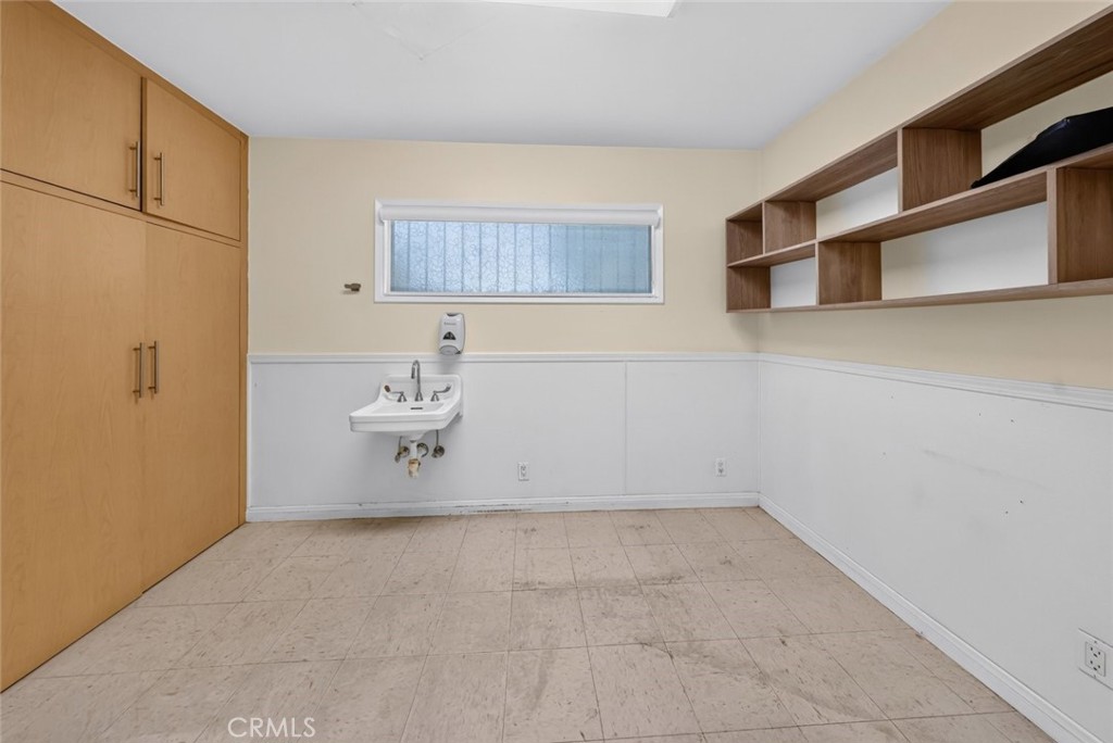 1411 W Olive Avenue D Property Photo 13