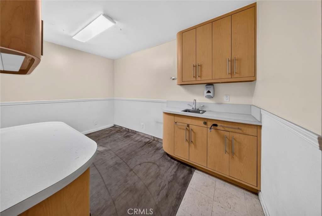 1411 W Olive Avenue D Property Photo 16